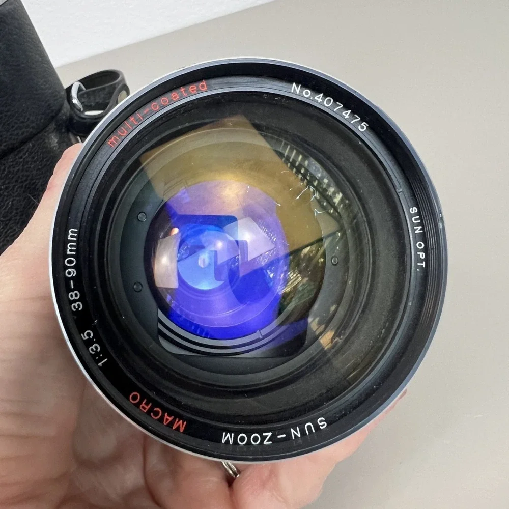 Vintage Sun Zoom Macro 38-90mm 407475 Camera Lens Japan UNTESTED